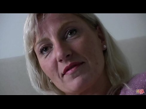 ❤️ Die Mutter, die wir alle gefickt haben ... Lady, benehmen Sie sich! Fucking video bei uns ﹏